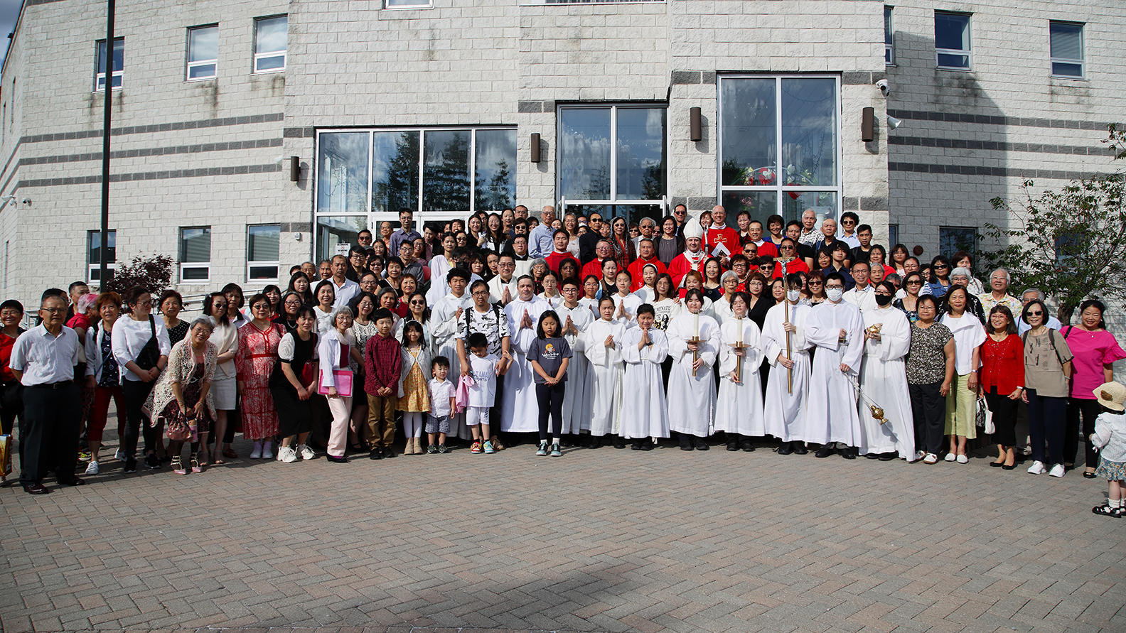 Archbishop Leo Travels to Chinese Martyrs Parish in Markham